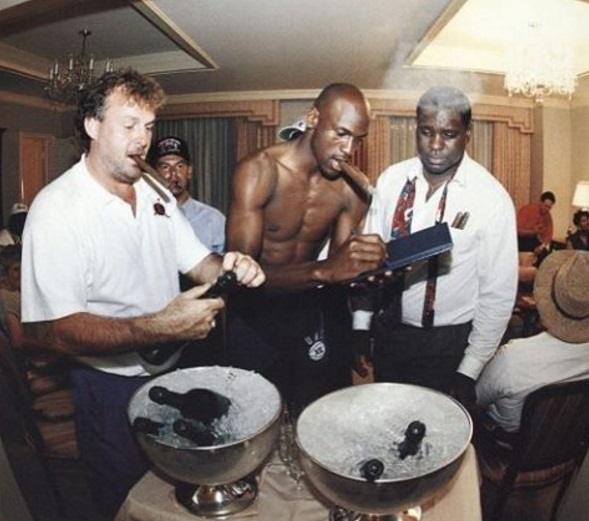 mj2